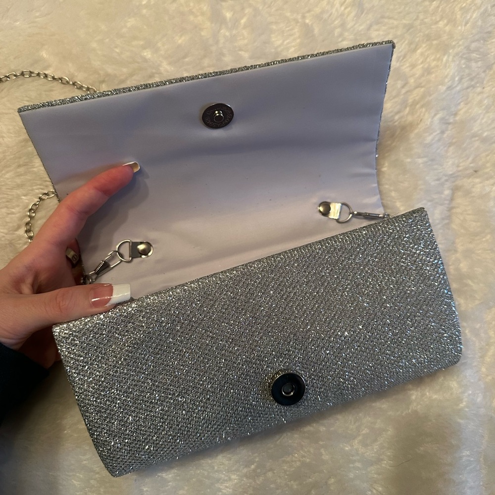 Silver sparkly clutch/purse